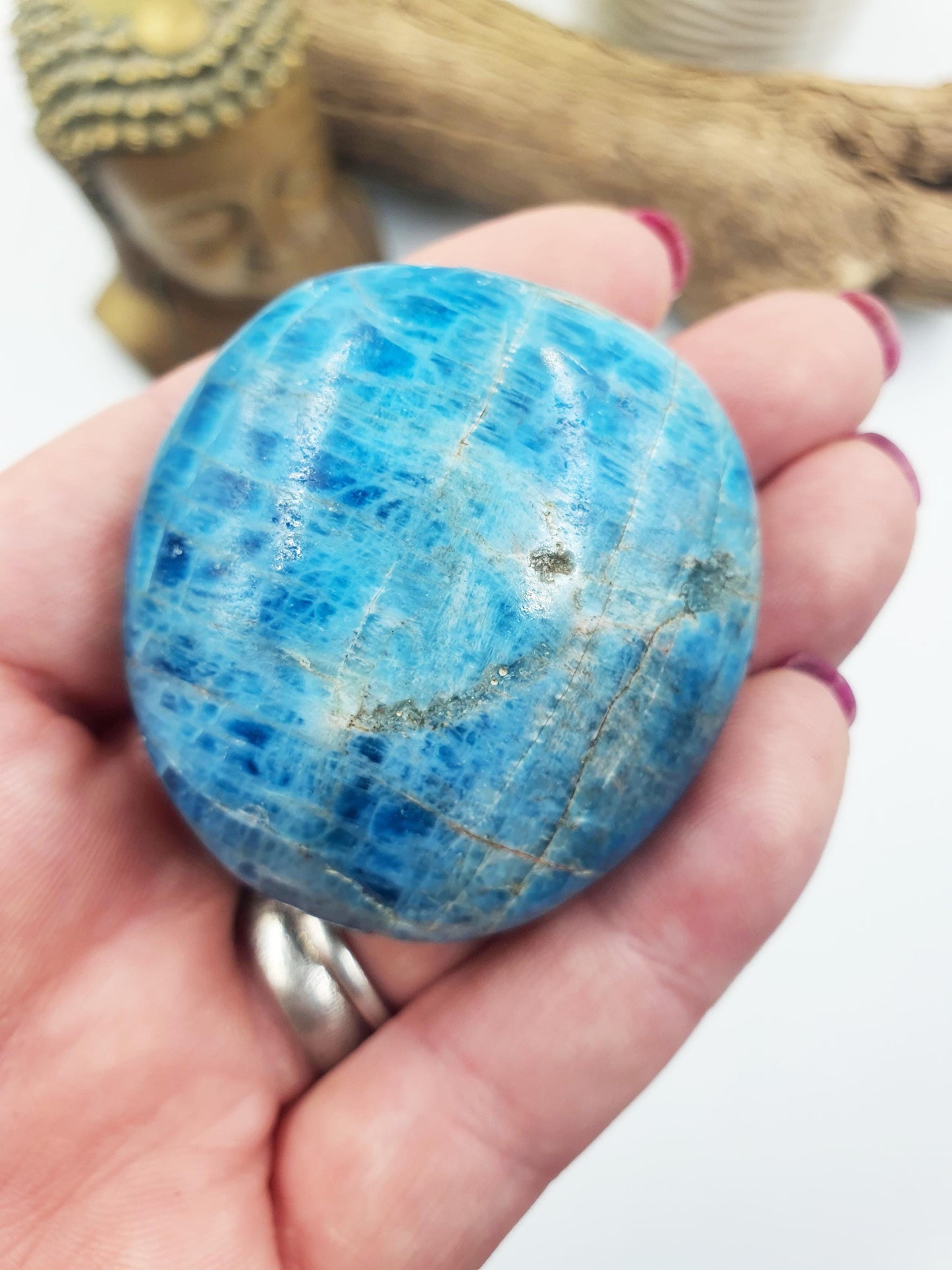 Blue Apatite Palm Stone - Motivation & Focus Healing Crystal - 100g