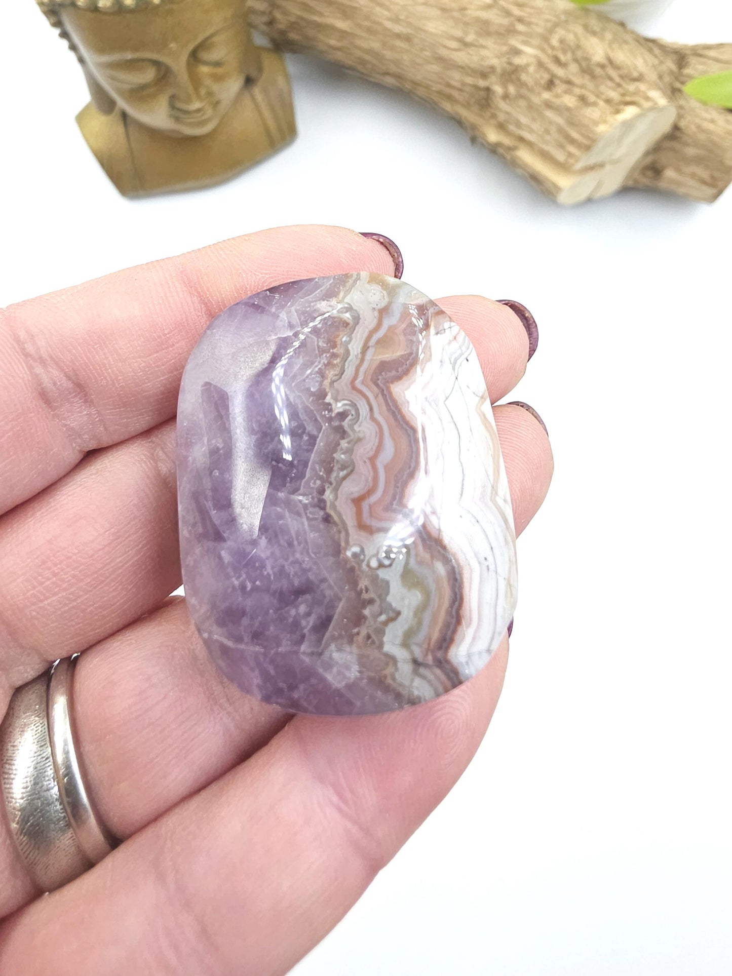 Little Amethyst Agate Palm Stone – Calm, Protection & Spiritual Healing Crystal, 40g