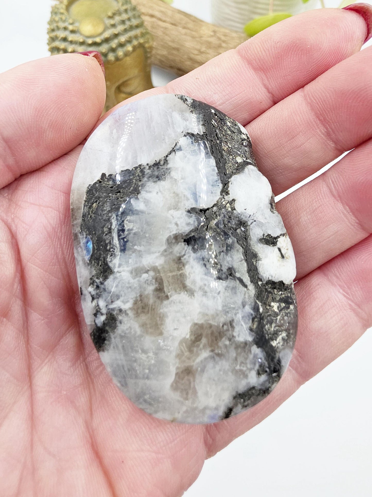 Rainbow Moonstone Palm Stone – Intuition, Balance & Feminine Energy Healing Crystal, 70g