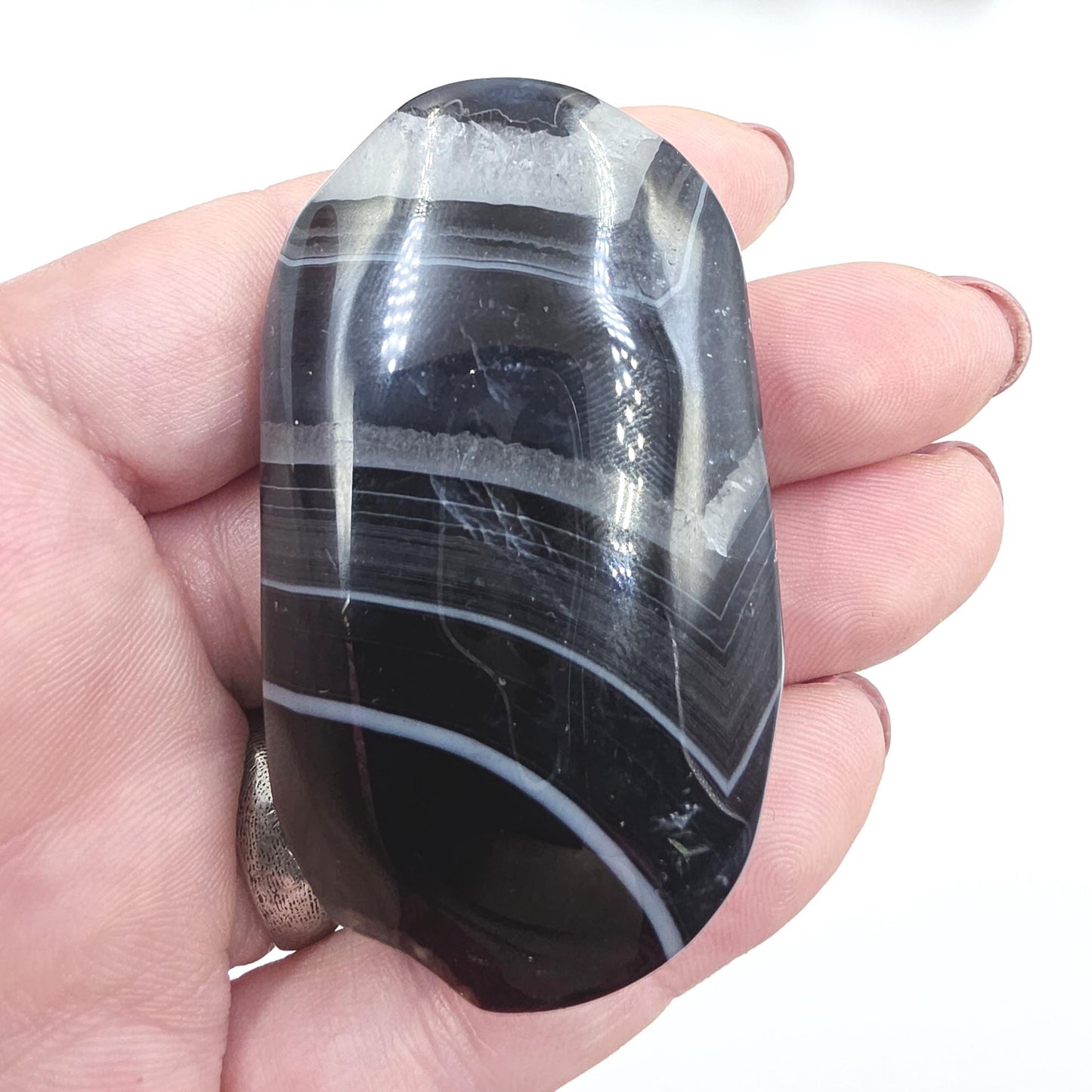 Banded Black Agate Palm Stone – Protection, Stability & Grounding Support Crystal, 80g