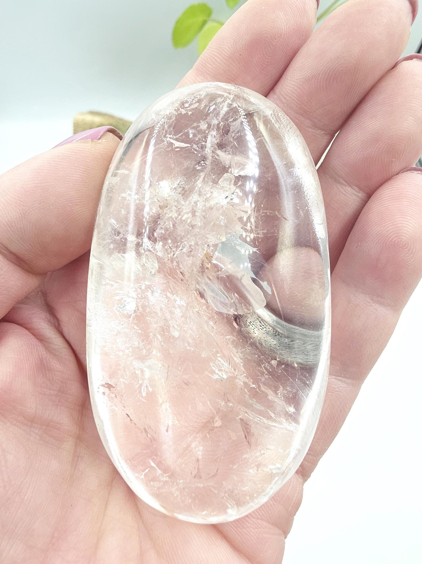 Large Clear Quartz Palm Stone with Rainbows – Clarity, Energy Amplification & Healing Crystal, 150g