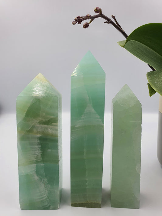 Caribbean Calcite Tower (Large) - 248g - 468g