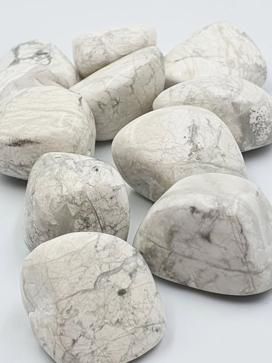White Howlite Crystal Tumbles - 3 to 4cm approx