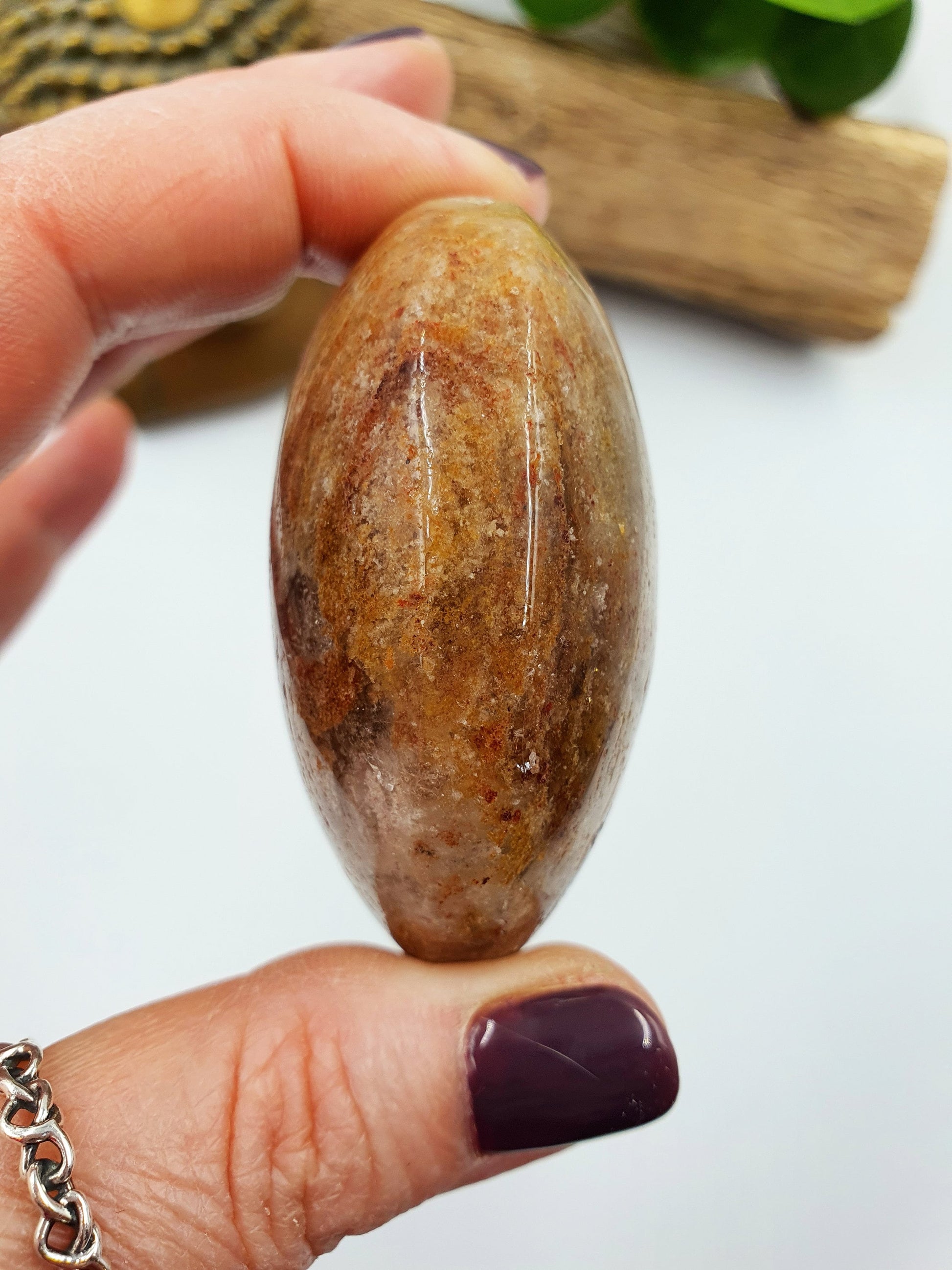 Large Thousand Layers (Lodolite) Palm - Garden Quartz Palmstone