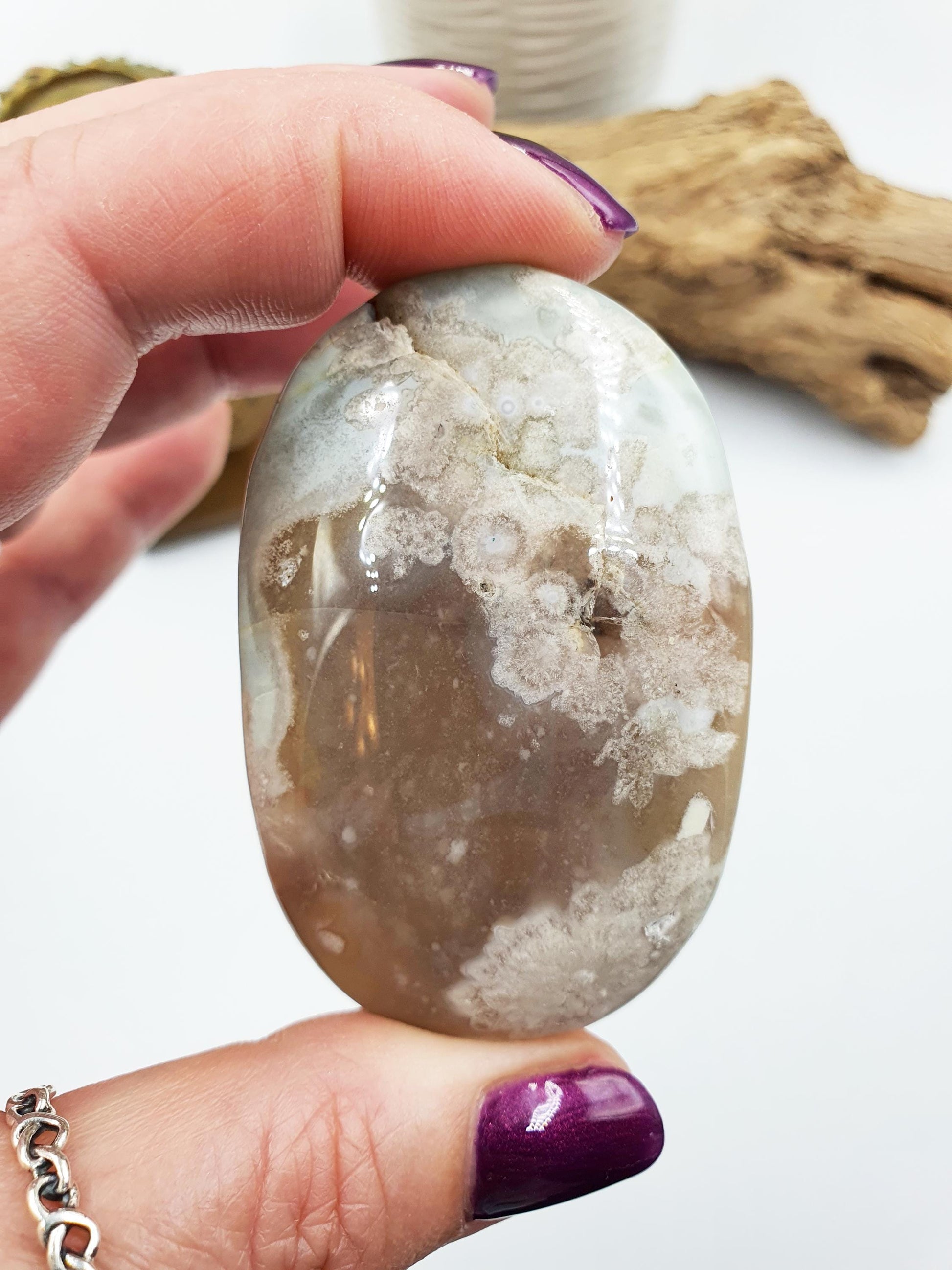 Green Flower Agate Palm