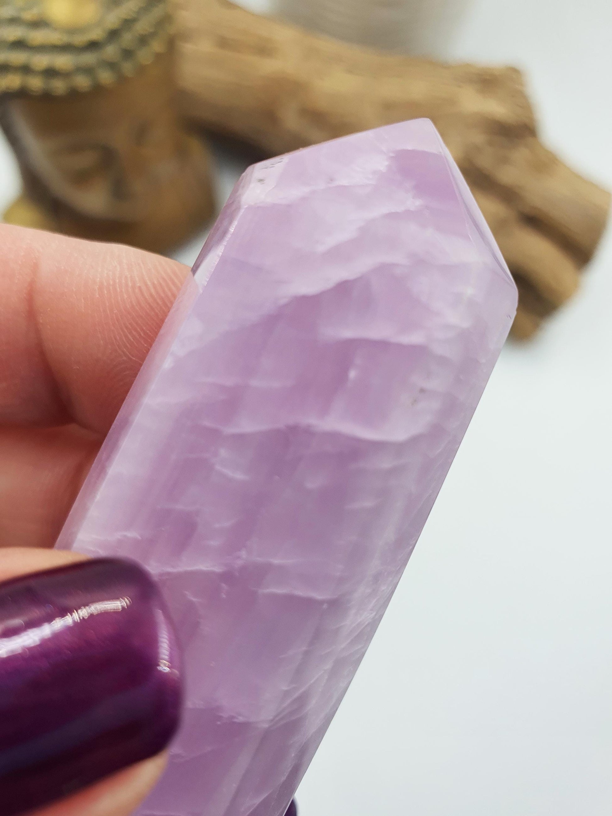 flashy Kunzite Point