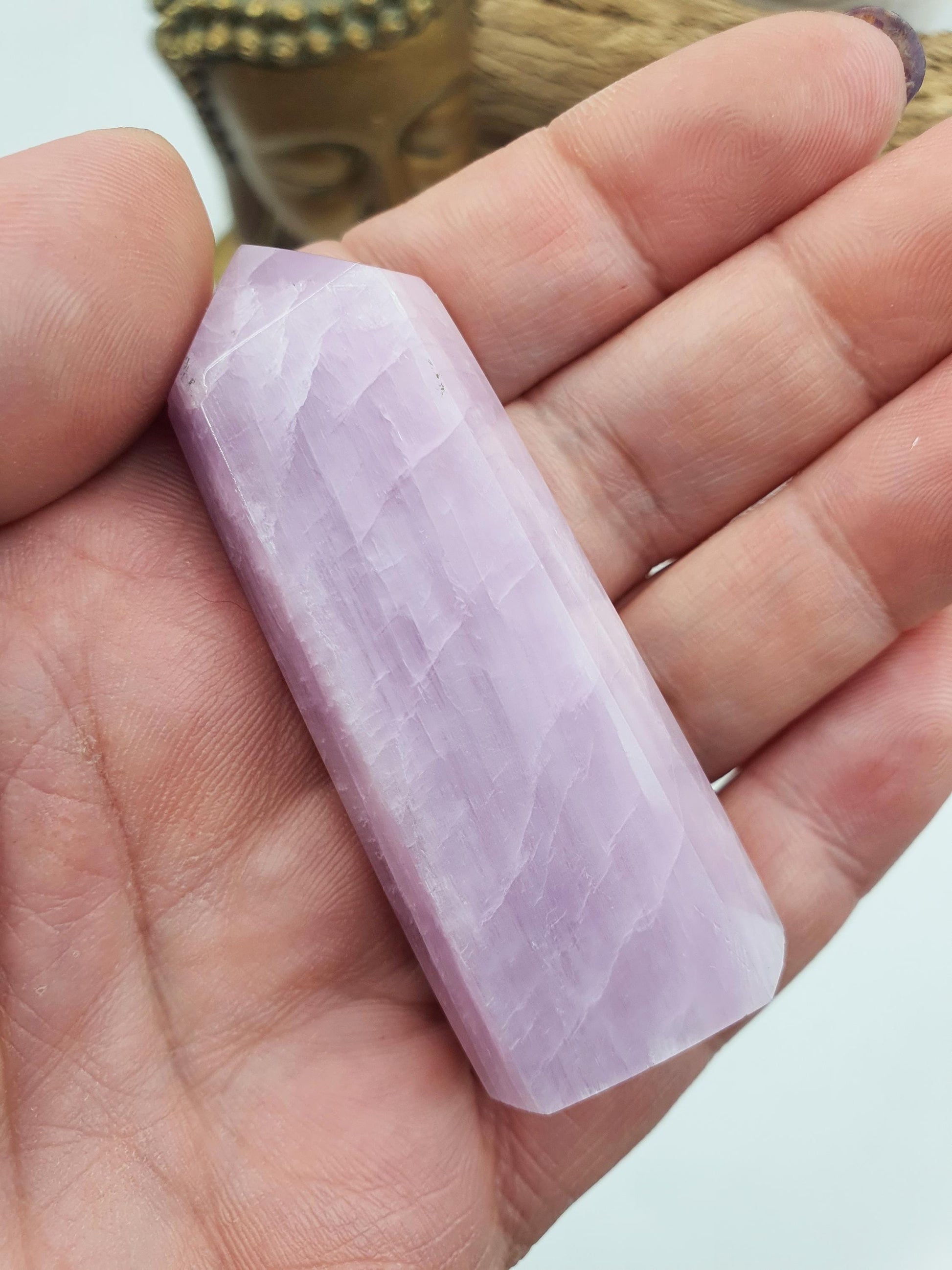 flashy Kunzite Point