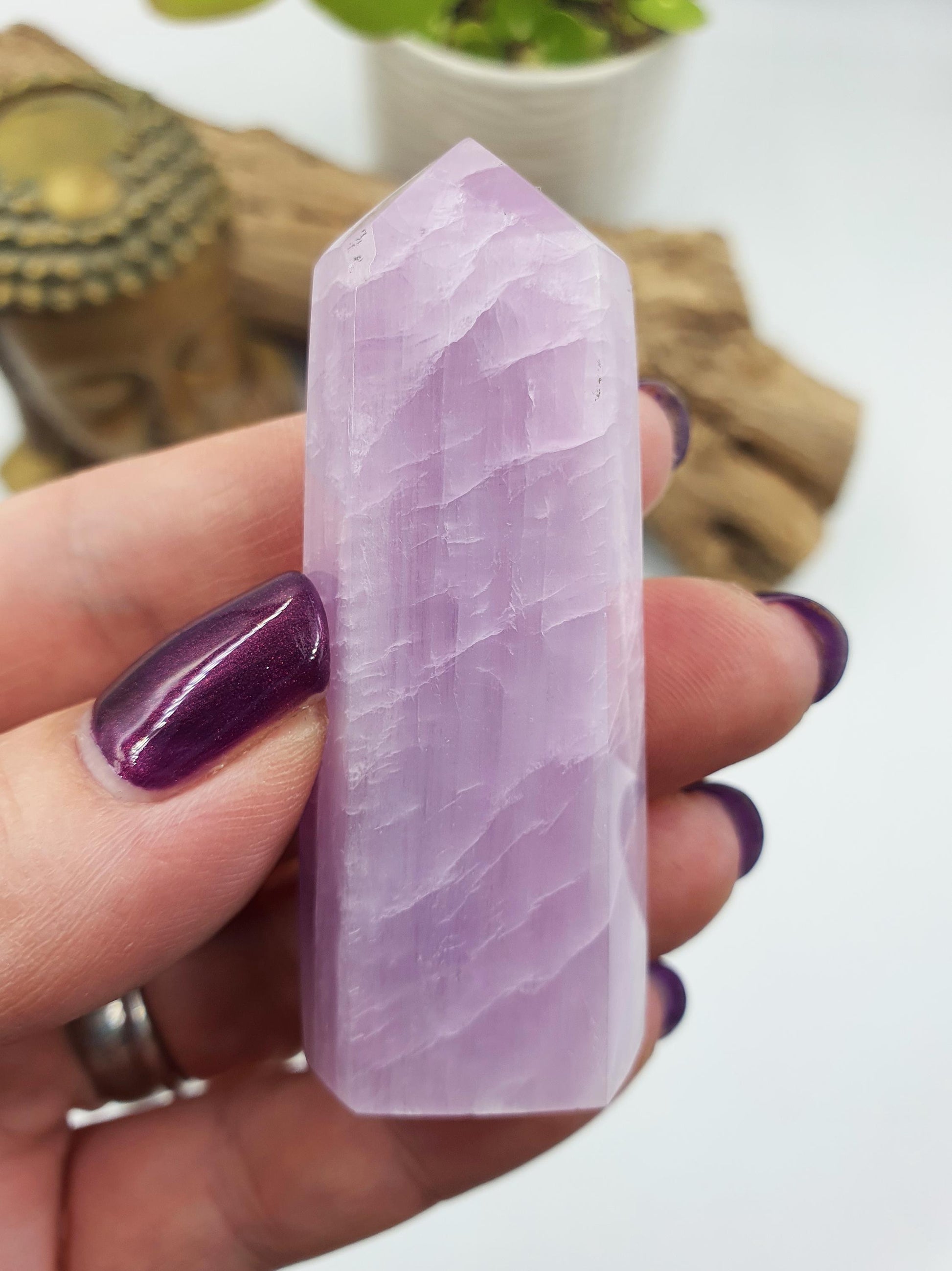 flashy Kunzite Point