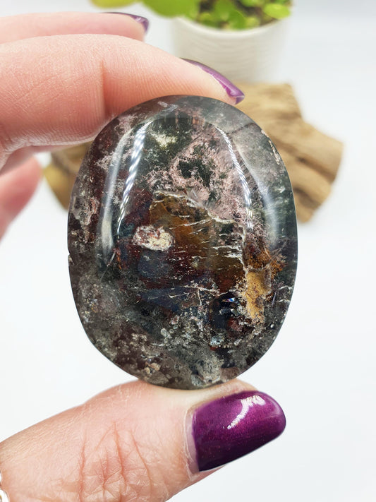 Garden Quartz Palm/Lodolite Quartz Palm