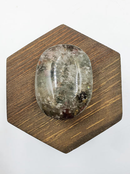 Garden Quartz Palm/Lodolite Quartz Palm Stone