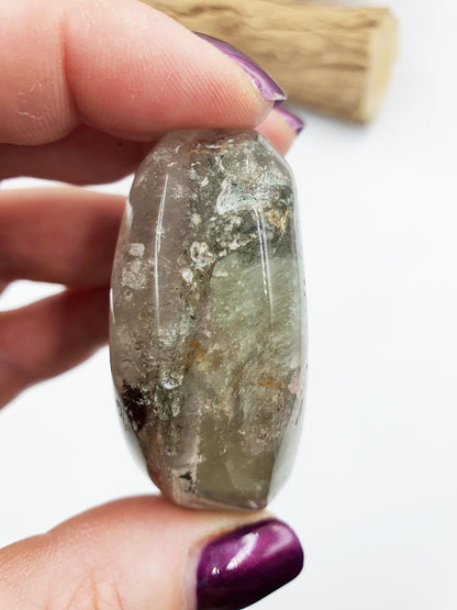 Garden Quartz Palm/Lodolite Quartz Palm Stone