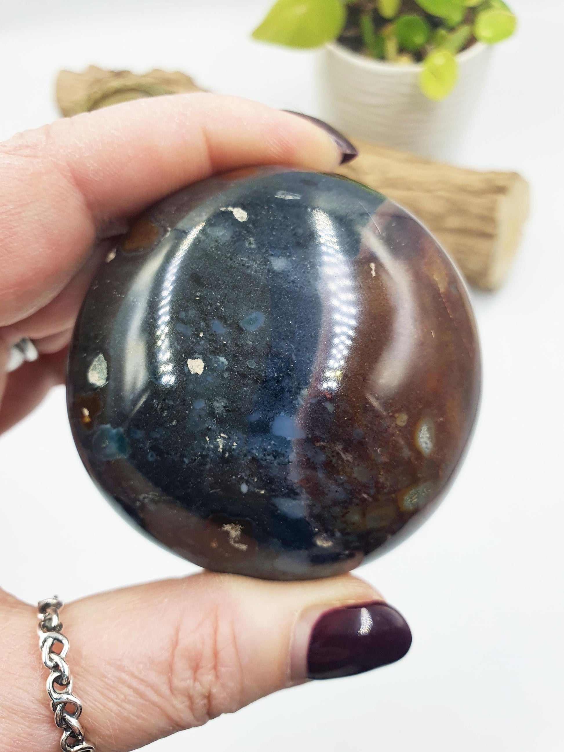 Large Round Ocean Jasper Palm