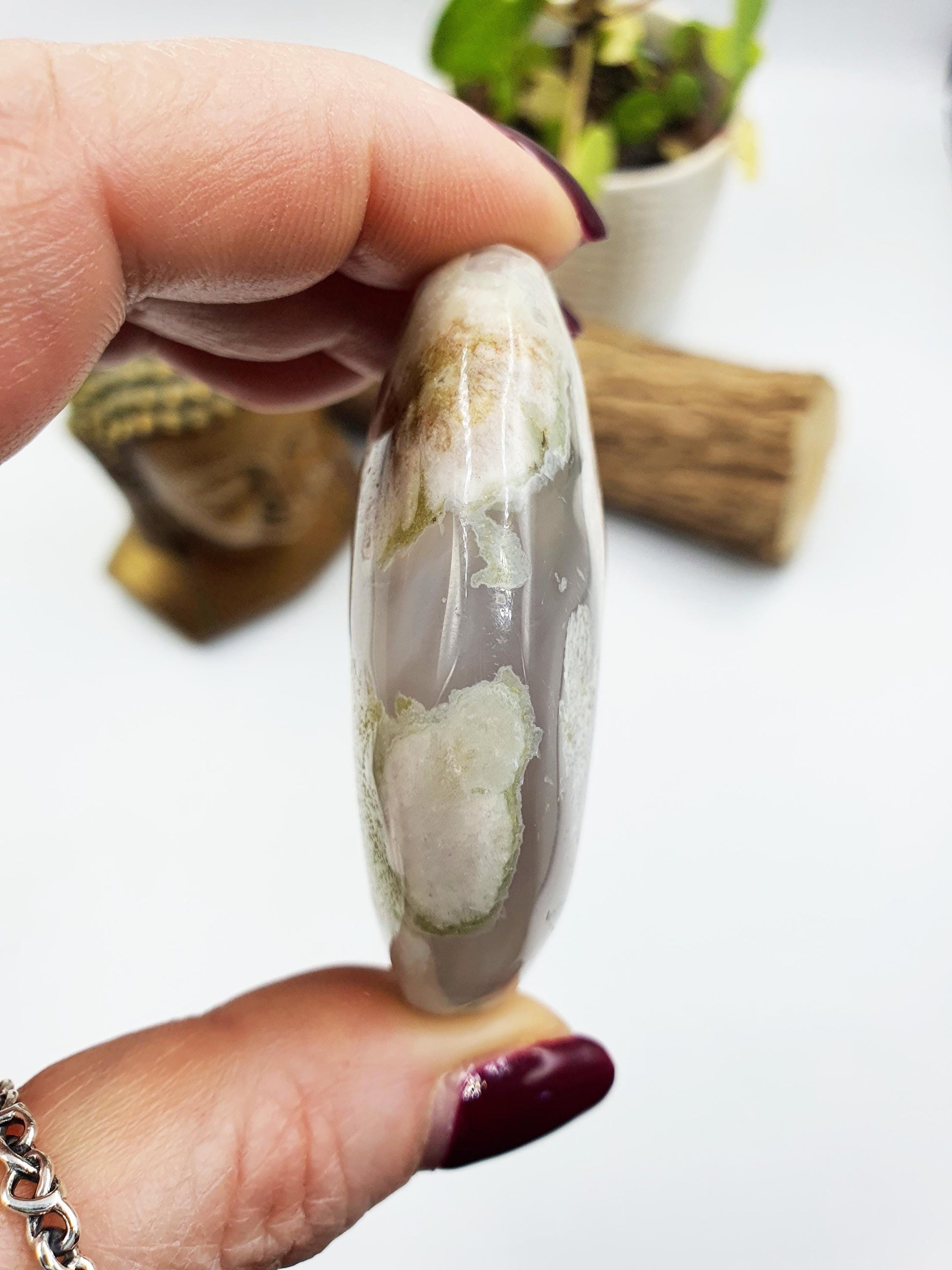Green Flower Agate Palm