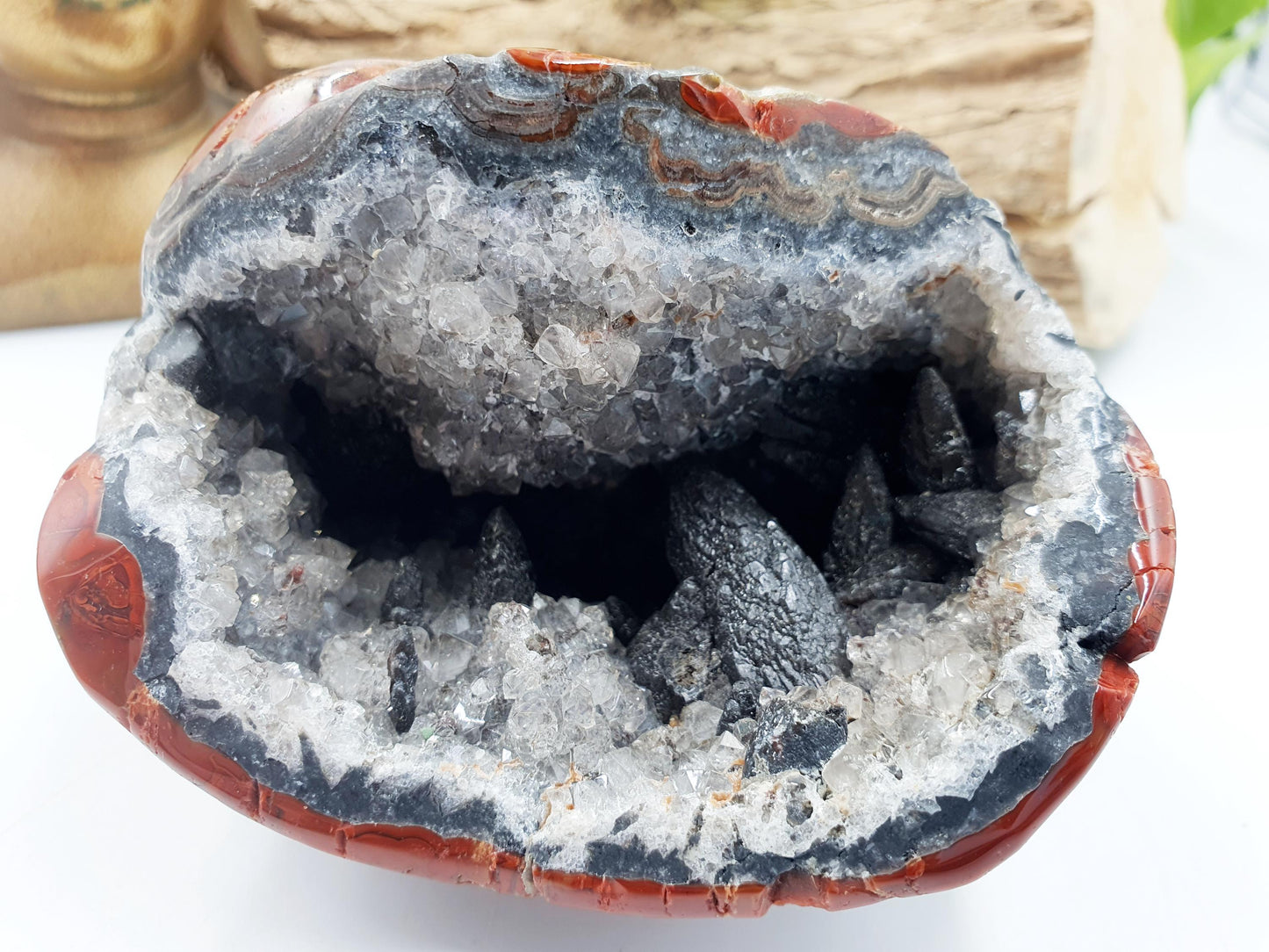 Warring States Red Agate Crystal Shell