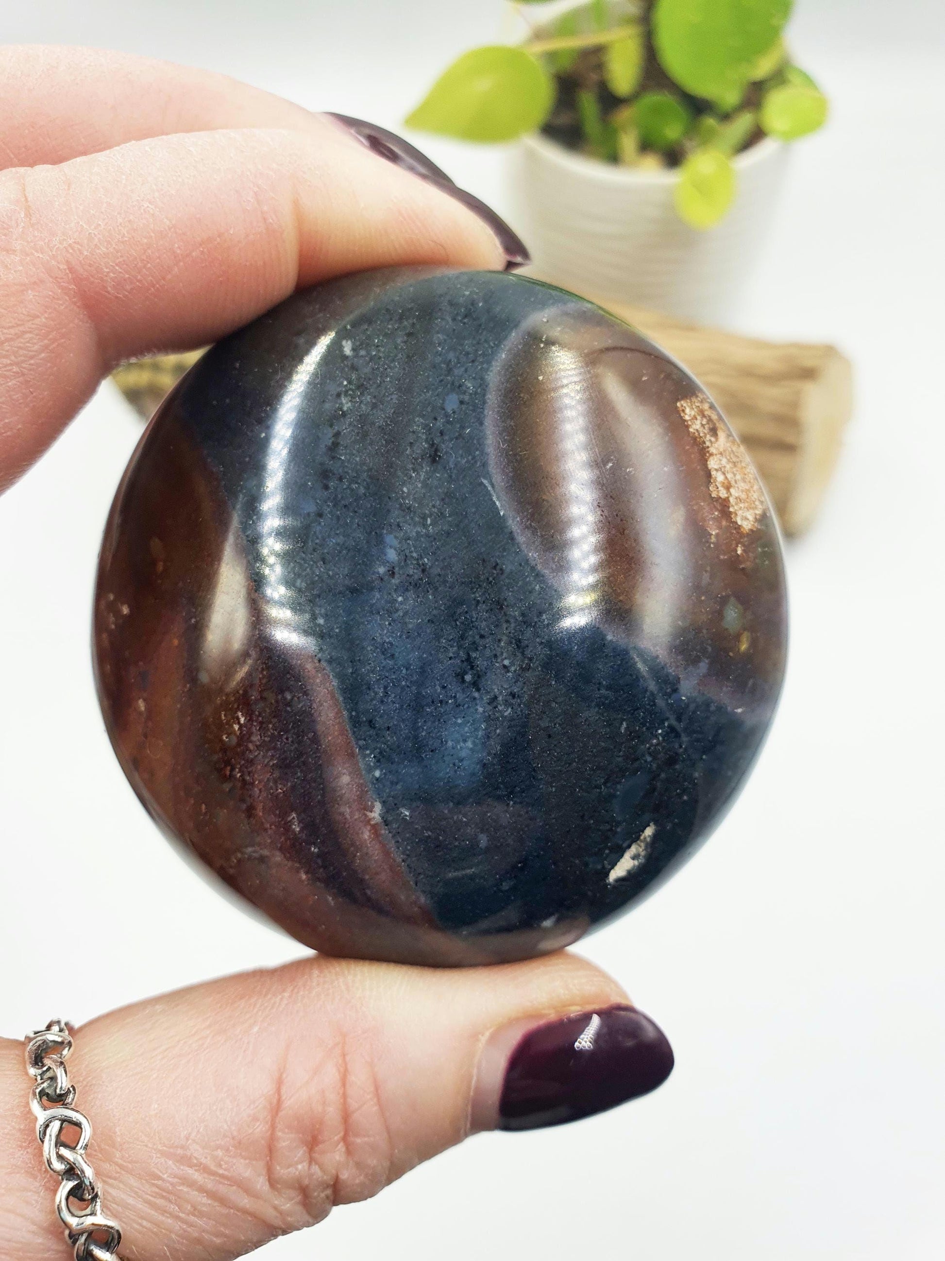 Large Round Ocean Jasper Palm