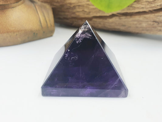 High Grade Amethyst Pyramid with lots of rainbows