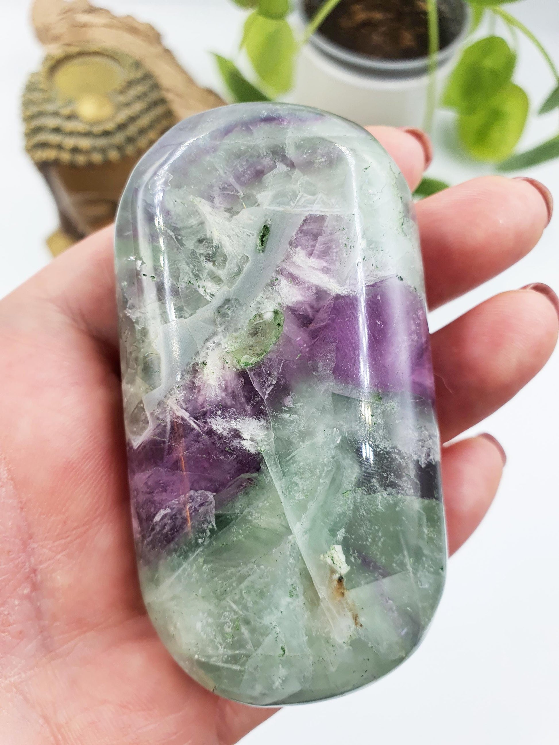 Large Feather Fluorite Palm with rainbows / Feather Fluorite Palm Stone / Fluorite Palmstone / Meditation Palm - 200g