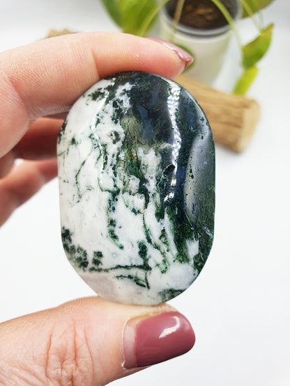 Druzy Moss Agate Palm / Moss Agate Palm Stone / Meditation Palm / Reiki Crystal Palm - 75g