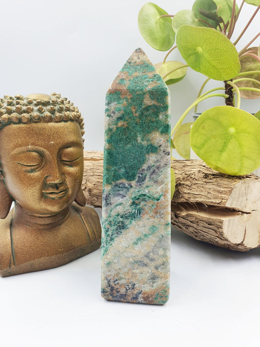 Large Green Aventurine Tower / Green Aventurine Obelisk / Green Aventurine Point / Healing Tower - 755g
