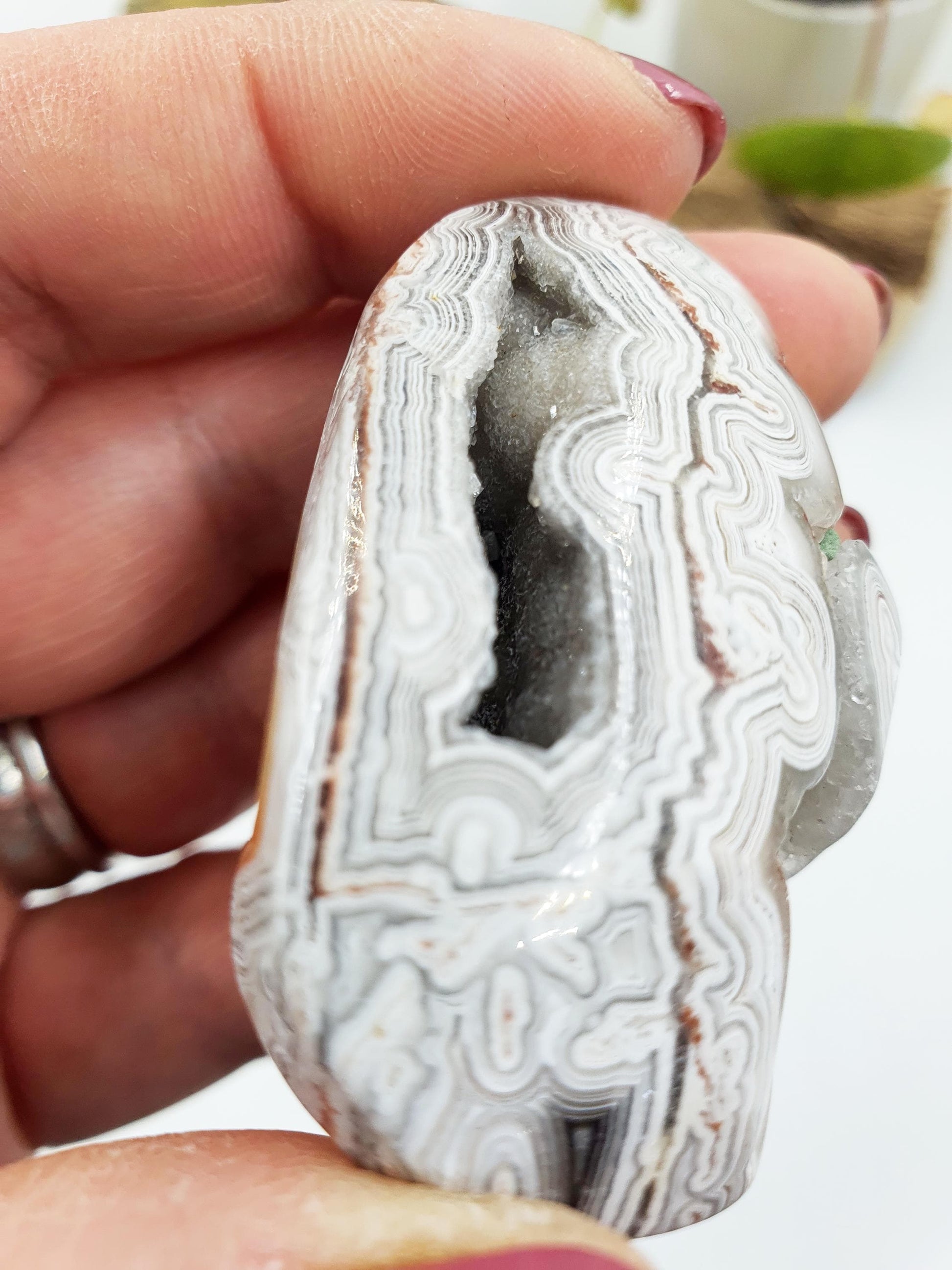 Stunning Unique Mexican Crazy Lace Agate Palm with large drusy sparking pockets / Crazy Lace Agate Palm Stone / Meditation Palm - 40g
