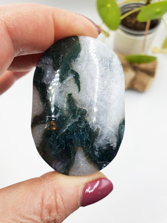 Druzy Moss Agate Palm / Moss Agate Palm Stone / Meditation Palm / Meditation Palm / Reiki Crystsl Palm - 90g