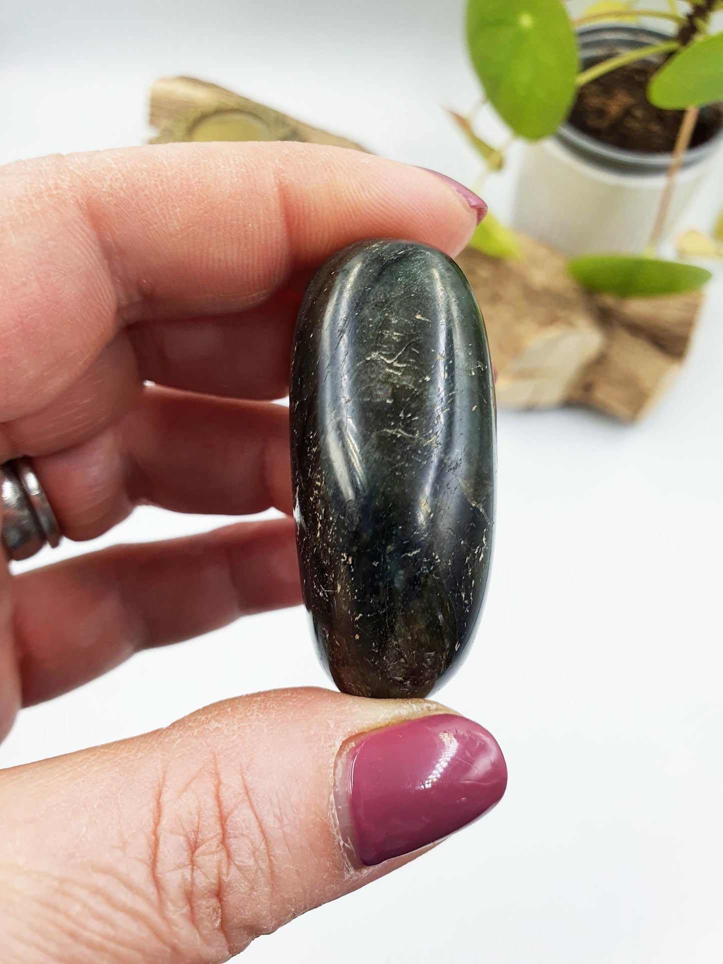 Beautiful Flashy Labradorite Crystal Palm / Labradorite Palm Stone / Meditation Palm / Reiki Crystal Palm - 50g