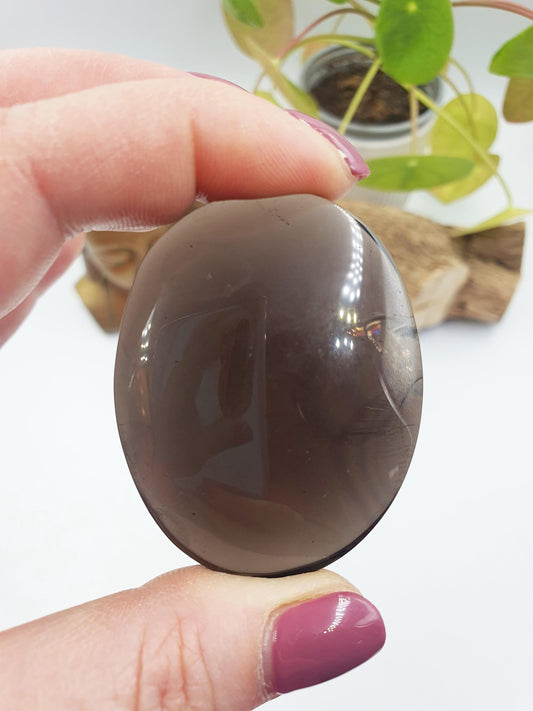 Ice Obsidian Palm with rainbow / Ice Obsidian Palm Stone / Ice Obsidian Palm / Pocket Crystal / Meditation Palm / Reki Crystal Palm - 50g