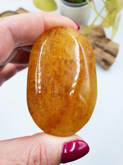 Beautiful Golden Healer Palm / Golden Healer Palm Stone / Hematoid Palm / Reiki Crystal Palm / Meditation Palm - 90g