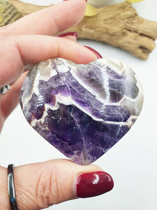 Stunning Dream Amethyst Puff Heart / Chevron Amethyst Crystal Heart / Purple Crystal Heart - 105g