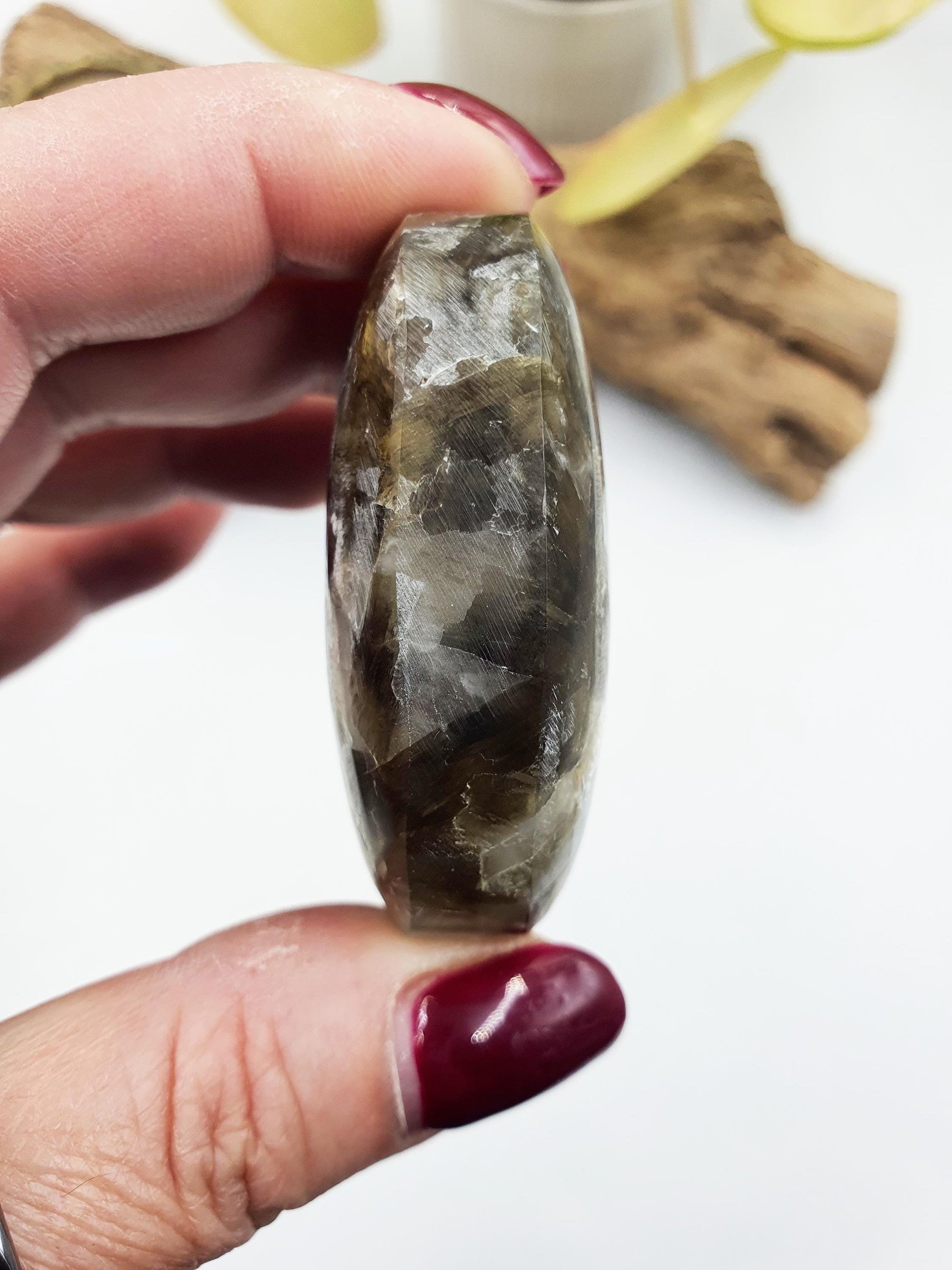 Muscovite (Golden Mica) Palm / Muscovite (Golden Mica) Palmstone / Golden Lepidolite Palm / Meditation Palm - 90g
