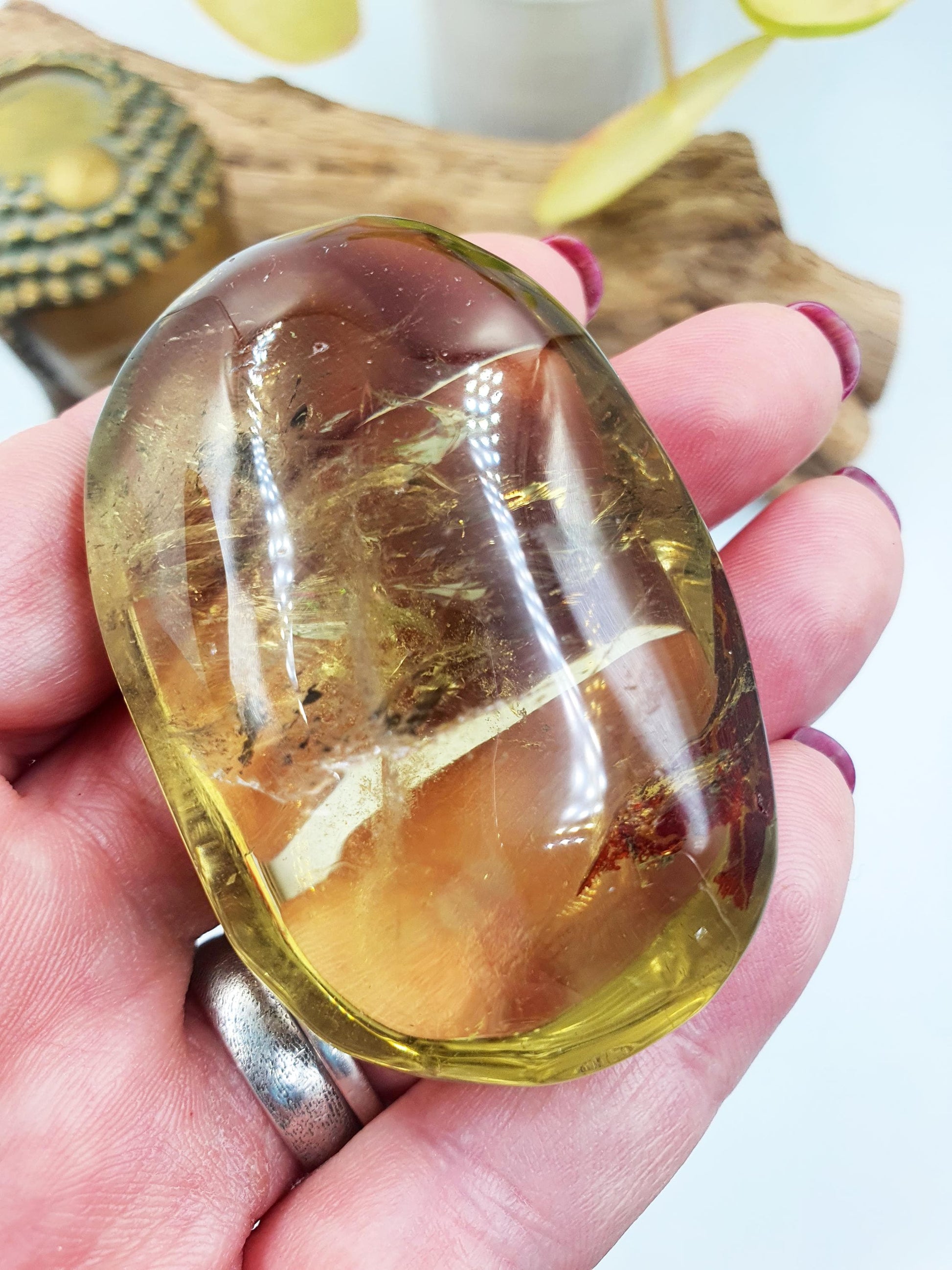 Sparkly Citrine Palm with Red Hematite inclusions / Unique Citrine Palm Stone / Meditation Palm / Reiki Crystal Healing - 90g
