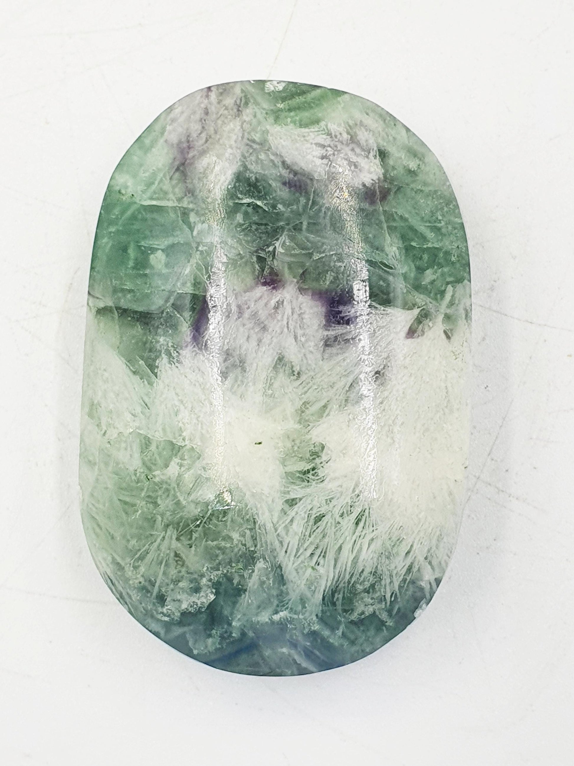 Flashy Feather Fluorite Palm / Feather Fluorite Palm Stone / Fluorite Palmstone / Meditation Palm - 75g