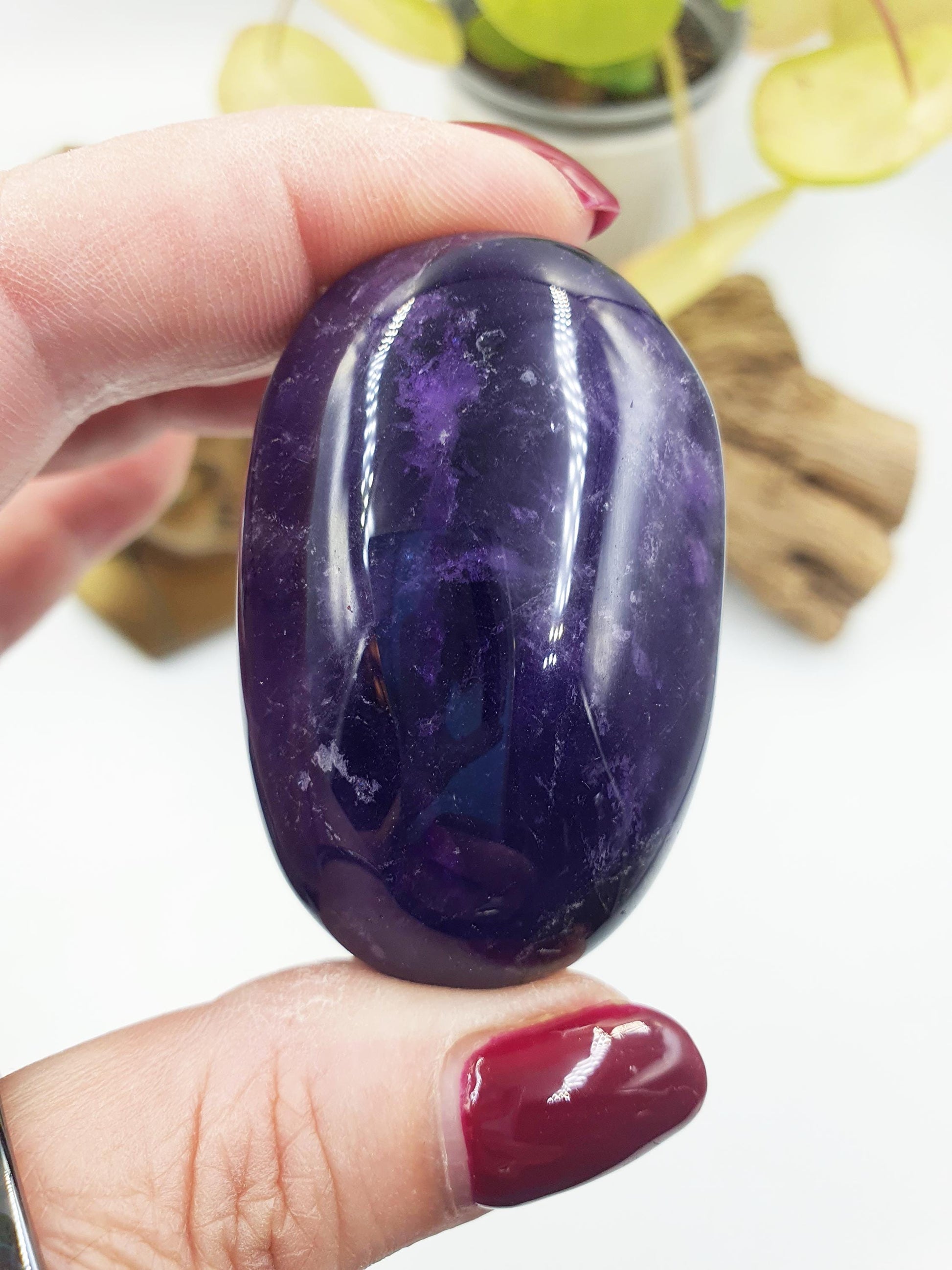 Amethyst Palm / Amethyst Palm Stone / Amethyst Pocket Stone / Crystal Healing / Meditation Palm - 75g