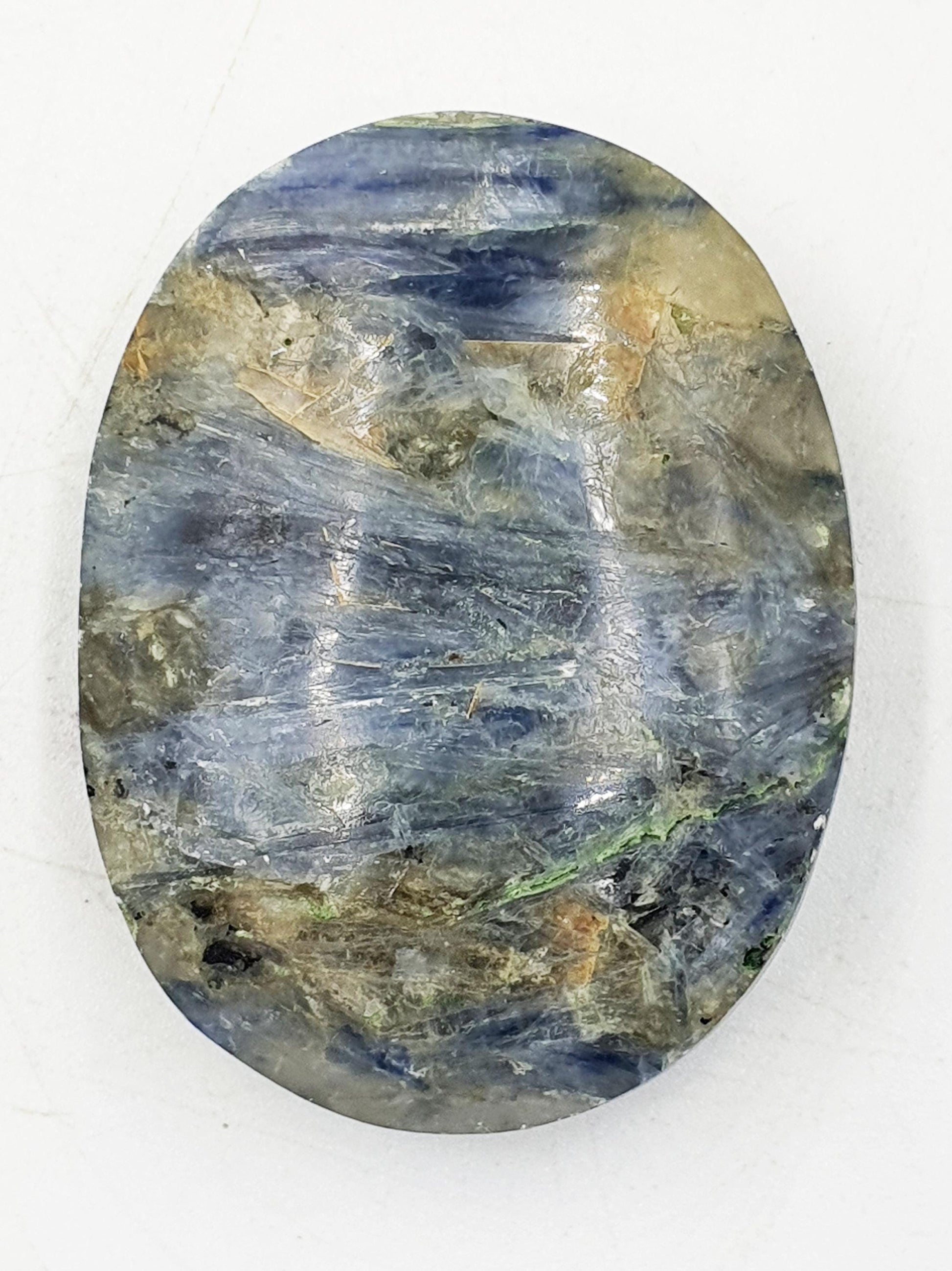 Beautiful Kyanite Palm / Kyanite Palm Stone / Kyanite Pocket Crystal / Meditation Palmstone / Reiki Crystal Palm - 55g