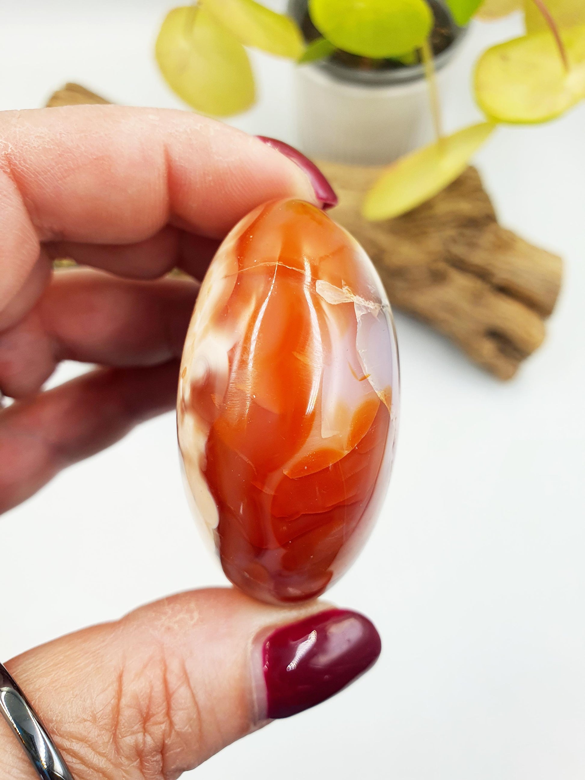 Beautiful Unique Carnelian Palm / Carnelian Palm Stone / Carnelian Pocket Stone / Meditation Palm / Reiki Crystal Palm - 115g