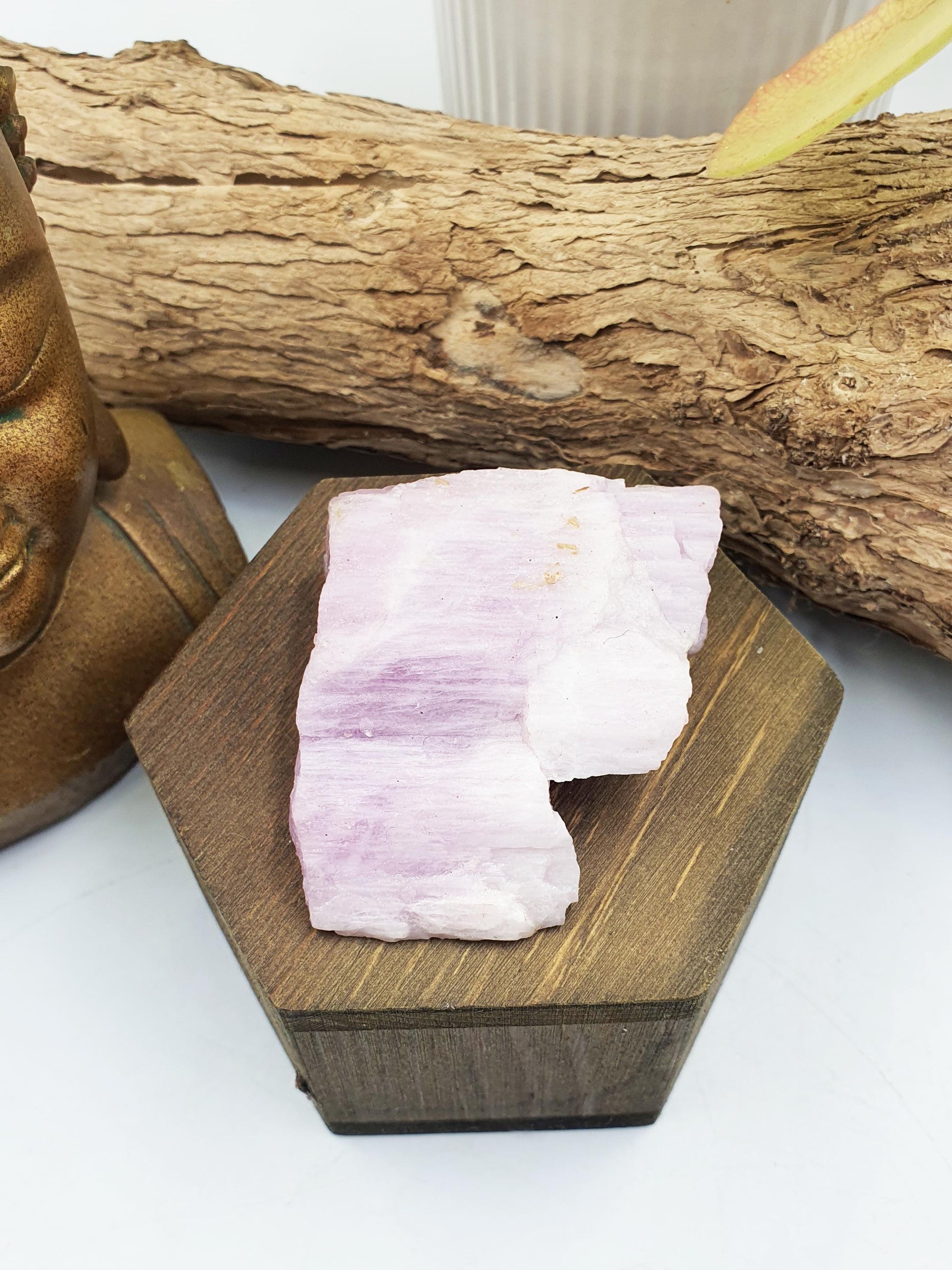 Flashy Raw Kunzite / Natural Kunzite / Kunzite Specimen / Kunzite Chunk / Raw Crystal - 105g