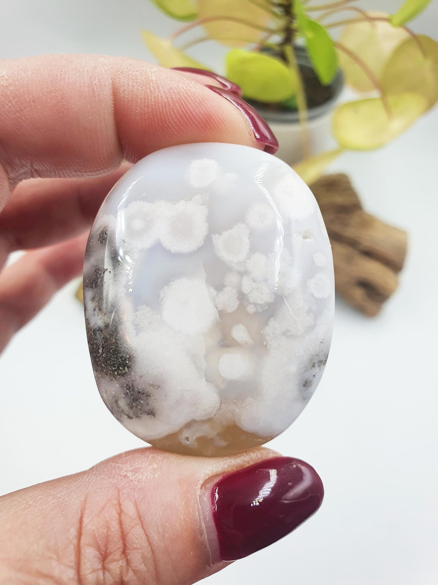 Cute Little Flower Agate Palm / Sakura Palm / Sakura Palm Stone / Flower Agate Palm Stone / Healing Palmstone / Meditation Palm - 62g