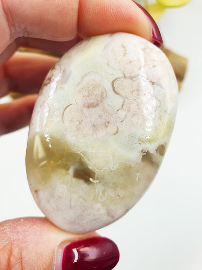 Beautiful Green Flower Agate Palm / Sakura Palm / Sakura Drusy Palm Stone / Flower Agate Palm Stone / Meditation Palm - 55g