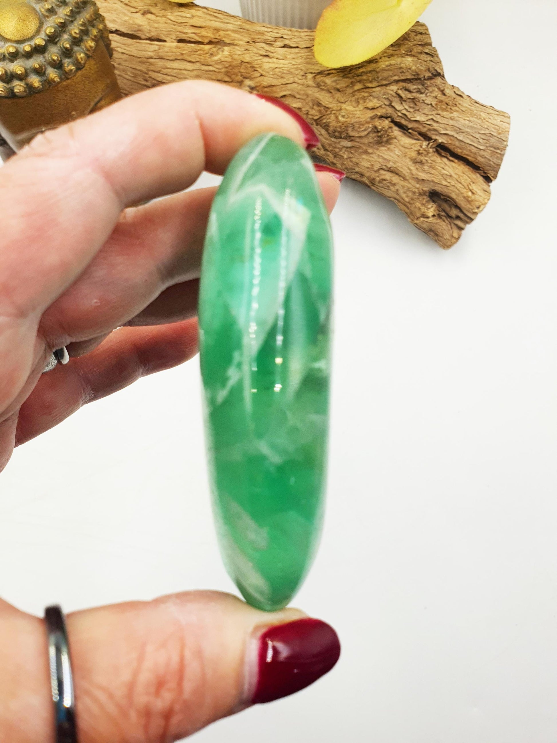 Large Beautiful Green Fluorite Palm with huge rainbows / Fluorite Palm / Fluorite Palmstone / Meditation Palm - 180g
