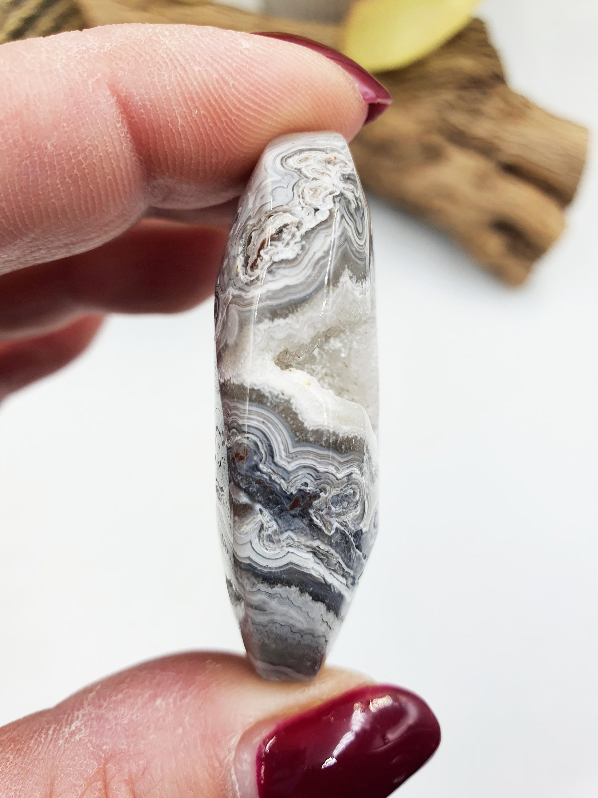 Stunning Mexican Crazy Lace Agate Palm / Crazy Lace Agate Palm Stone / Drusy Agate Palm / Meditation Palm - 35g