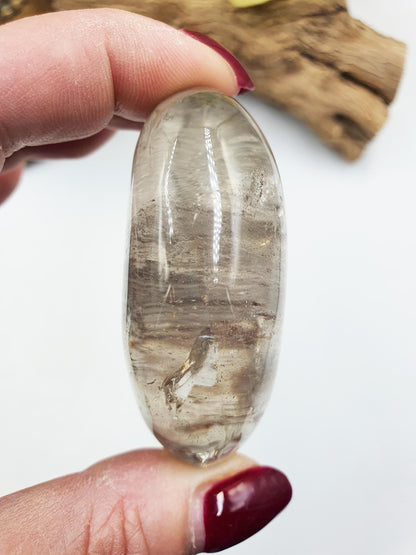 Light Smoky Quartz Palm with Golden Healer inclusions and lots of Rainbows / Smoky Quartz Palm Stone / Meditation / Reiki Crystal - 110g