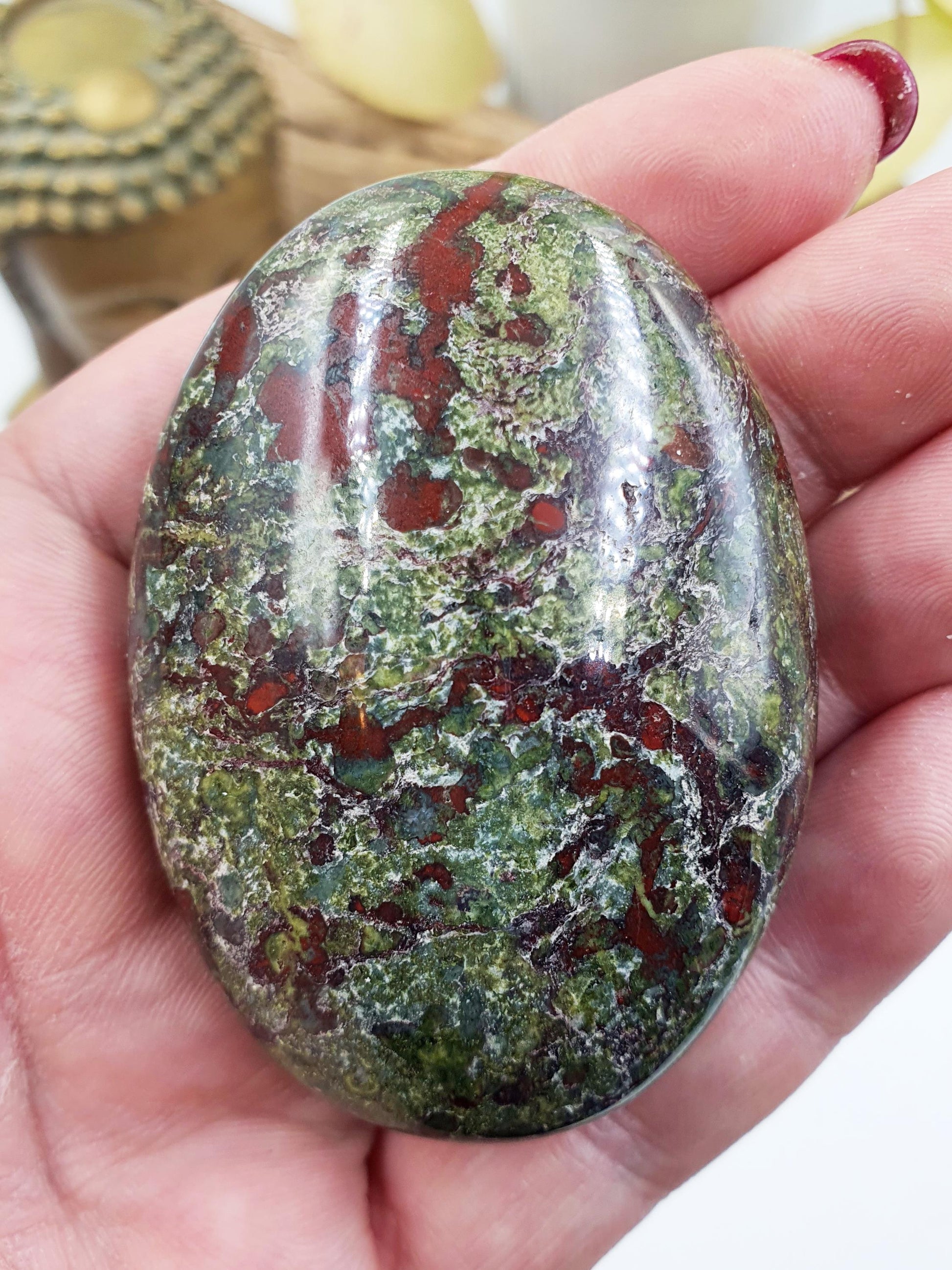 Dragon's Blood Palm / Dragon Blood Palm Stone / Dragon Blood Meditation Palm / Reiki Crystal Palm - 120g