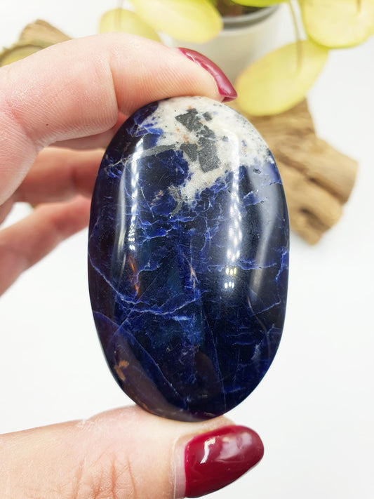 Beautiful Sodalite Palm / Sunset Sodalite Palm Stone / Pocket Crystal / Meditation Palm / Reiki Crystal Palm - 75g