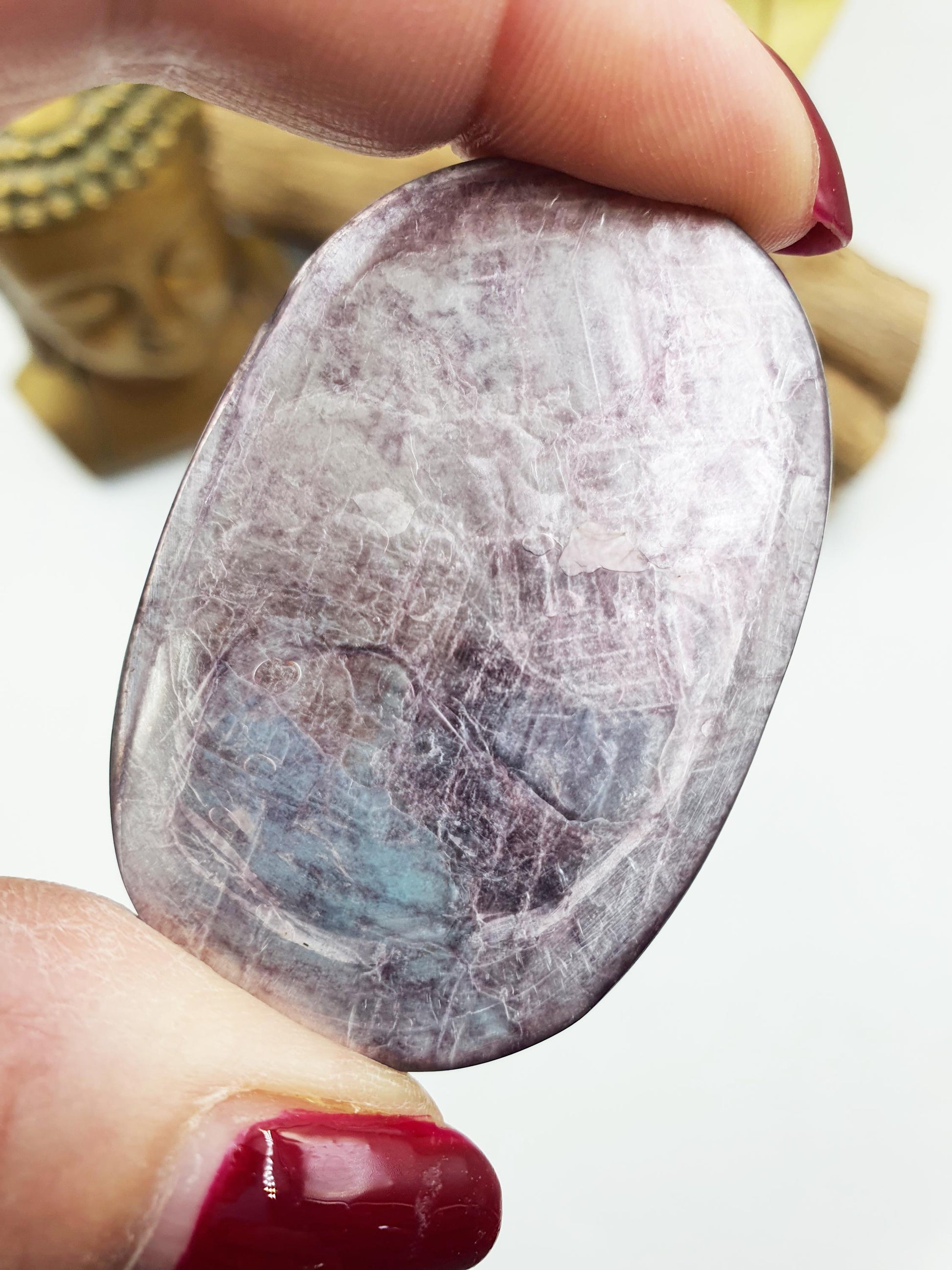 Incredible Purple Mica Palm / Purple Mica Palm Stone / Lepidolite Palm / Meditation Palm / Reiki Crystal Palm - 35g