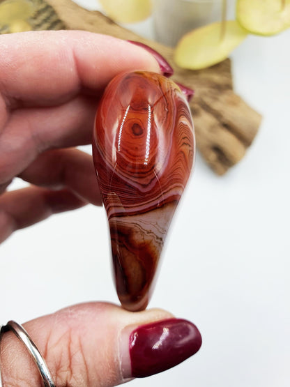 Little Sardonyx Palm / Sardonyx Palm Stone / Healing Palm / Meditation Palm / Reiki Crystal / Banded Palm - 65g