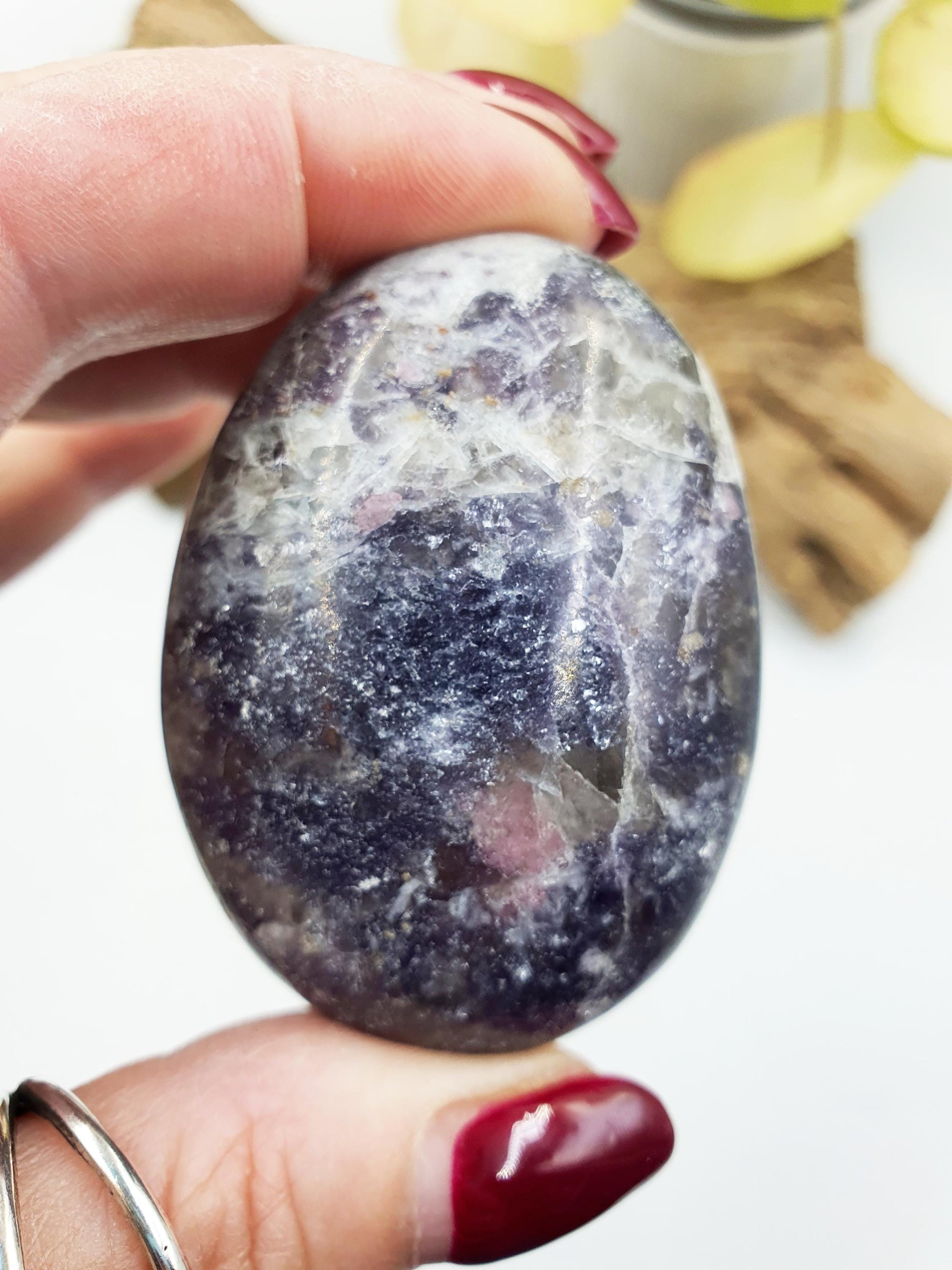 Large Sparkly Unicorn Stone Palm / Unicorn Palm Stone / Pegmatite Palm / Pocket Crystal / Meditation Palm / Reiki Crystal Palm - 90g
