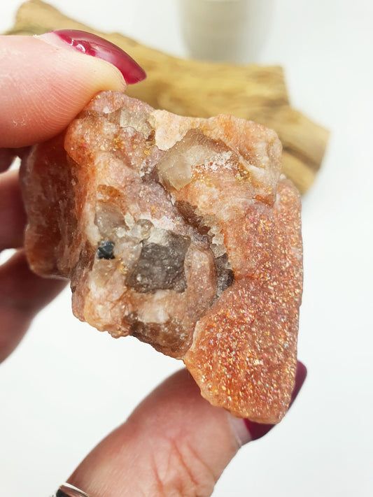 Flashy Raw Sunstone / Sunstone Specimen / Rough Sunstone / Natural Sunstone Chunk - 90g