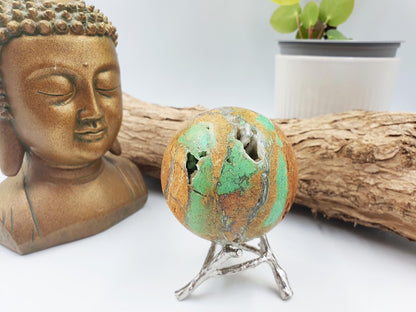 Incrrdible Prehnite and Agate Sphere / Prehnite Crystal Orb / Prehnite and Agate Crystal Ball - 300g