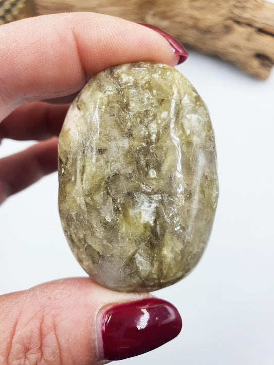 Muscovite (Golden Mica) Palm / Muscovite (Golden Mica) Palmstone / Golden Lepidolite Palm / Meditation Palm - 62g