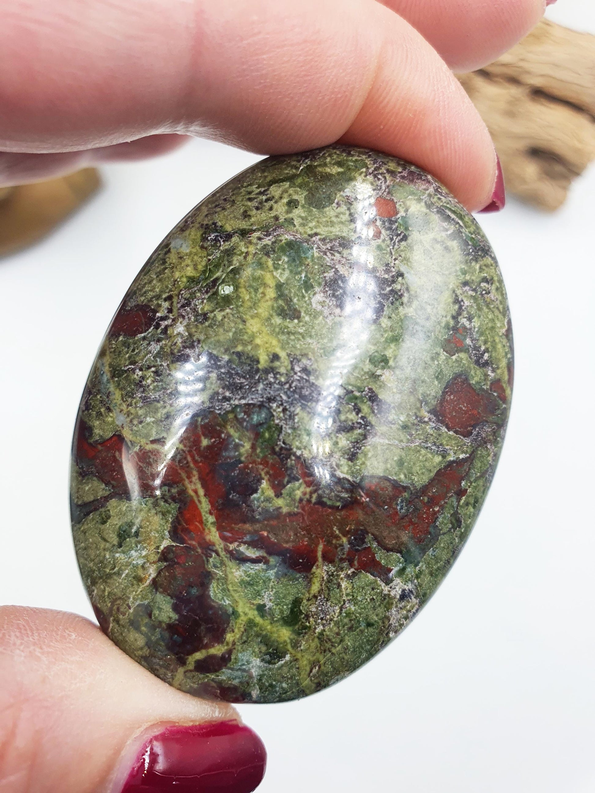 Dragon's Blood Palm / Dragon Blood Palm Stone / Dragon Blood Meditation Palm / Reiki Crystal Palm - 115g